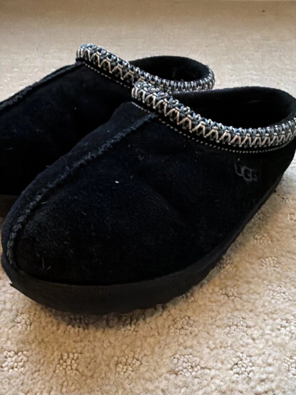 UGG Tasman Black Suede Shearling Slipper Braid Trim Size 4 Womens